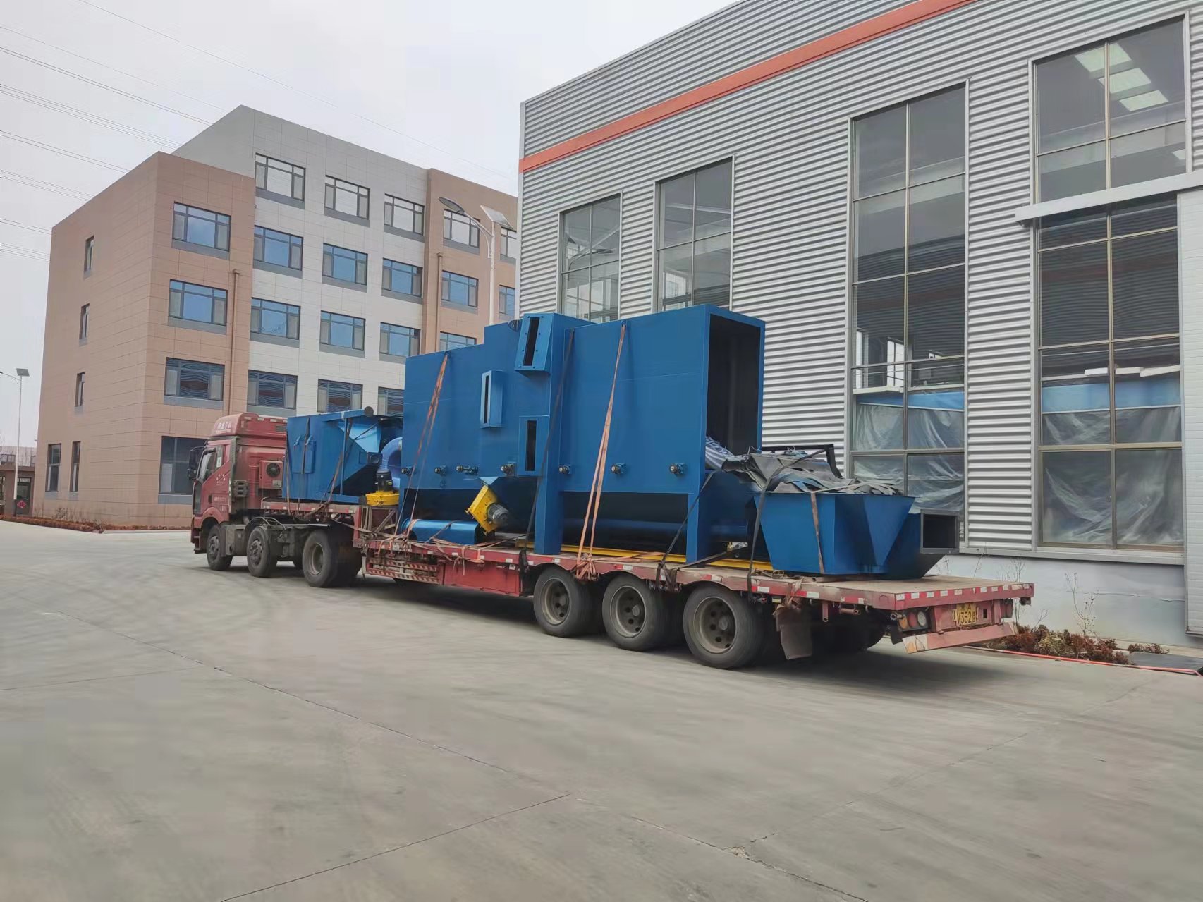 Q6910 makîneya teqîna gulebarana roller şandin Hebei